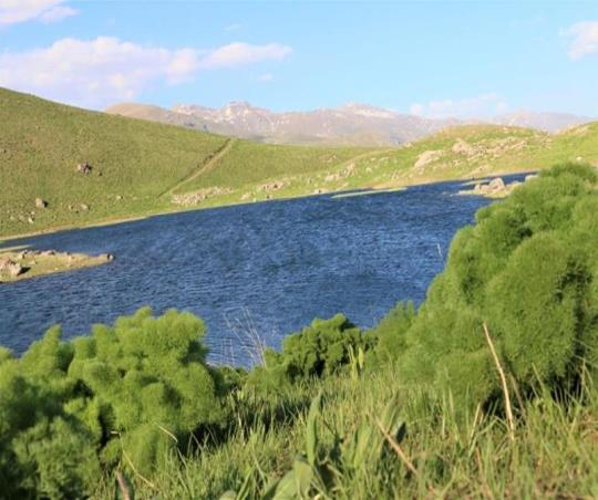 Xerdelanis Gölü / Gola Xerdelanisê 