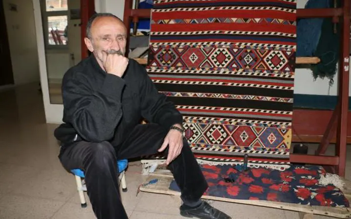 Hakkari Kilimleri / Berkên Colemêrgê 